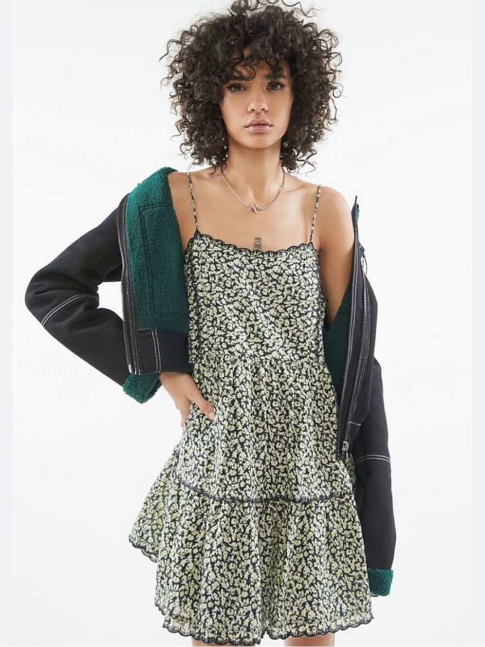 Urban Outfitters Hanna Scalloped Floral Dress Women’s XS